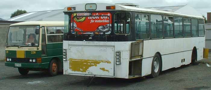Go-bus Hodgson 228